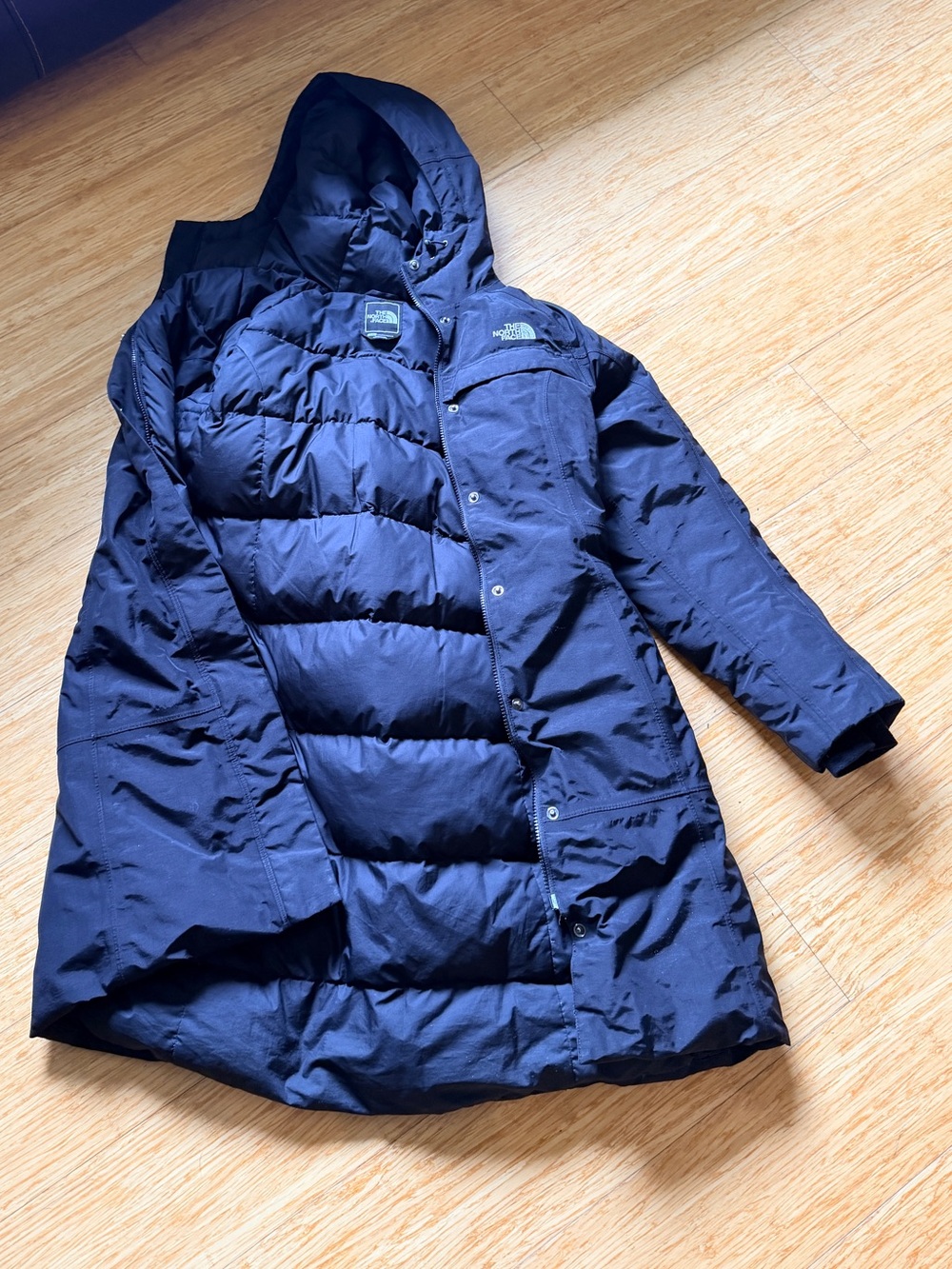 The North Face Women's Down Parka - Picture 3 of 4